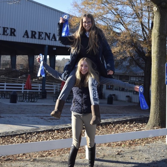 Meet your Posher, Annie - Picture 1 of 1